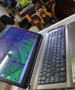 BÁN LAPTOP CŨ GALLERIA TW9 - CORE I3 - 4G - GIÁ TỐT