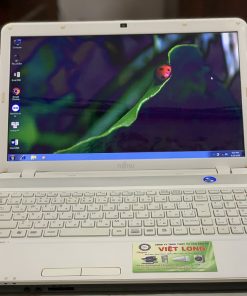BÁN LAPTOP CŨ FUJITSU LIFEBOOK AH44 - TRẮNG - CORE I3 ĐỜI 2 - 4G - XẢ KHO