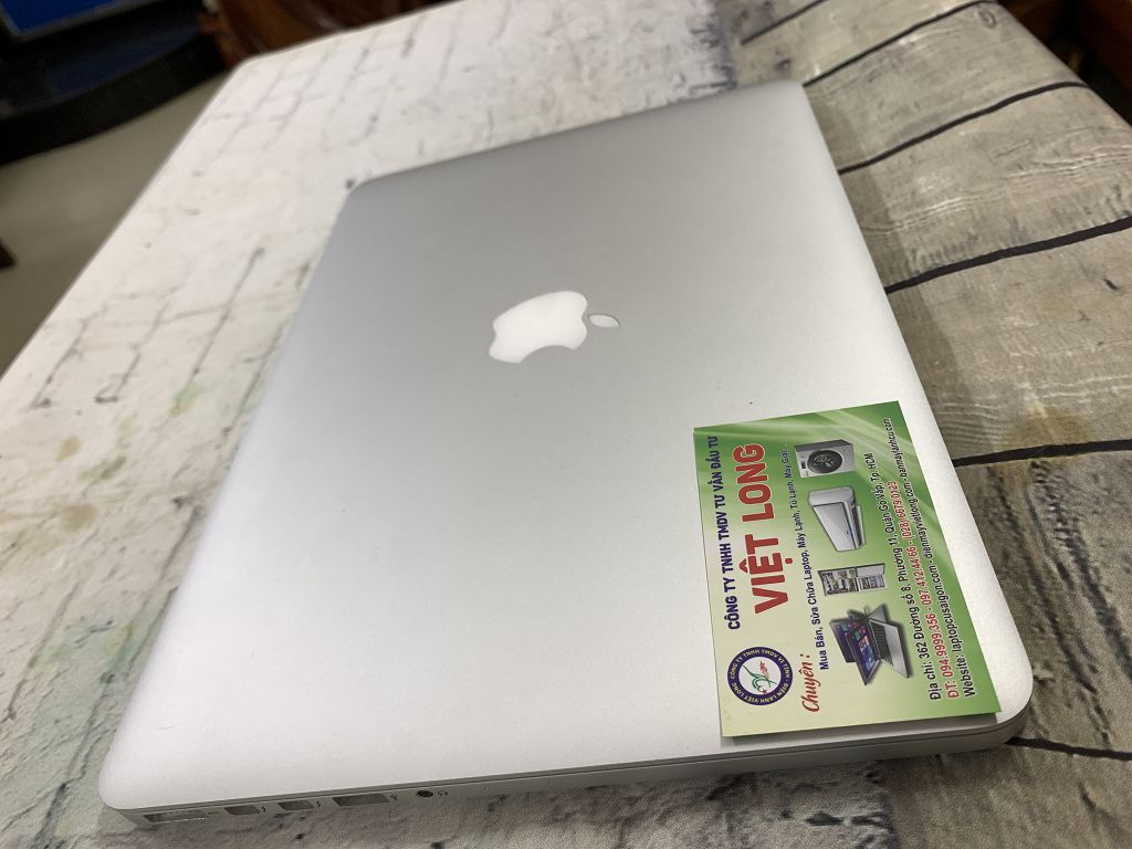 laptop-cu-macbook-pro-C491E1BAB9p-13in-retina_2-1