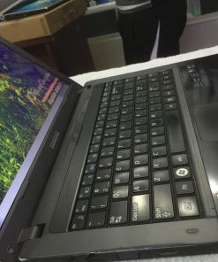 BÁN LAPTOP CŨ SAMSUNG R439 - CORE I3 - VĂN PHÒNG VI VU