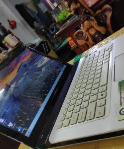 BÁN LAPTOP CŨ SONY VAIO SVE 14132CVW - TRẮNG - 4G - CORE I3 ĐỜI 3