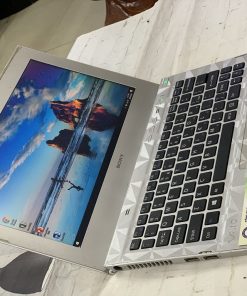 BAN LAPTOP CU SONY VAIO UTRABOOK SVT 11115FDS - CORE I3 ĐỜI 2 - 4G - SSD 120G